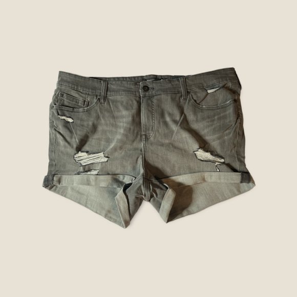 New Torrid Shortie Shorts Denim Jean size 22 Gray Distressed - Picture 3 of 5